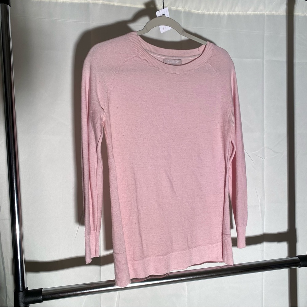 Banana Republic - Extra Fine Merino Sweater - Baby Pink - Small